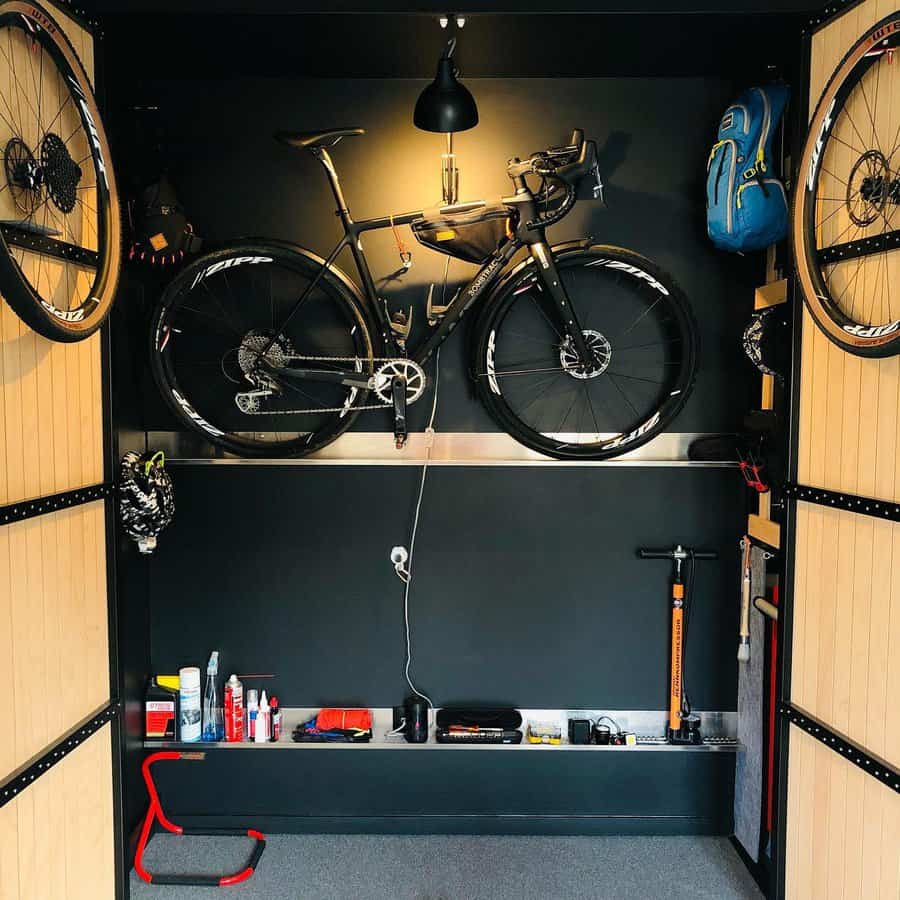 Indoor bike cabinet