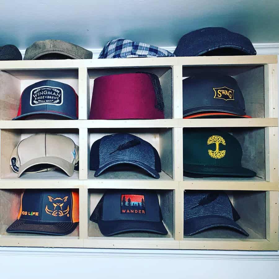 Hat shelf 