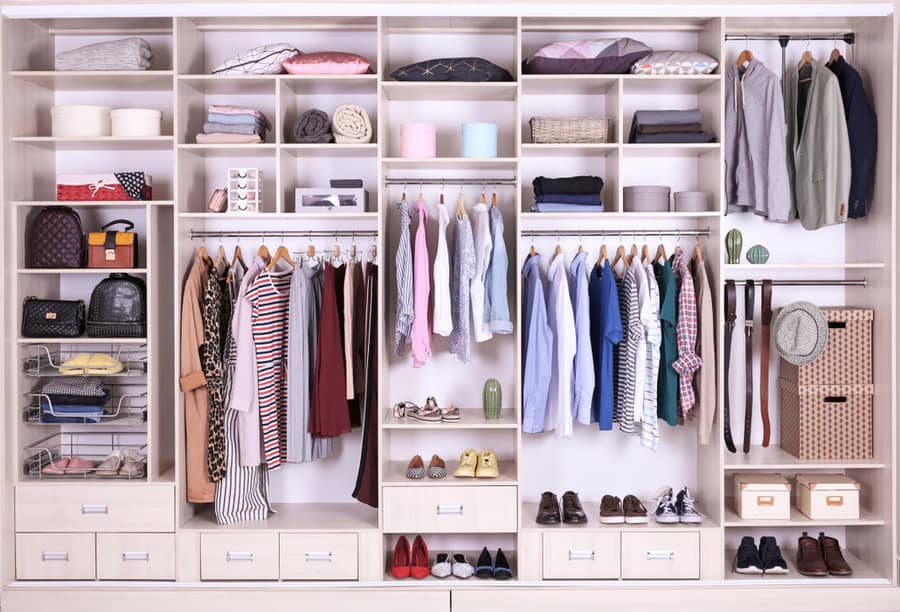 Seasonally organized clothing