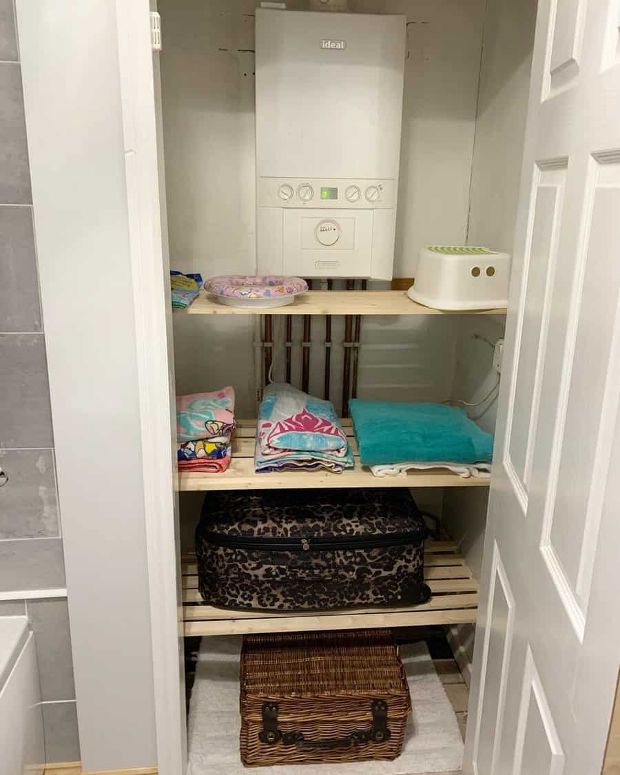 recessed towel shelves 