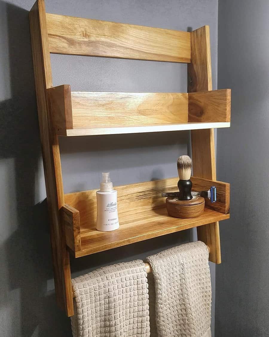 Floating towel shelves 