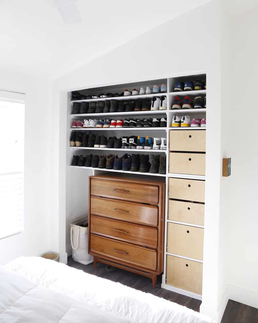 walk-in closet with shoe storage