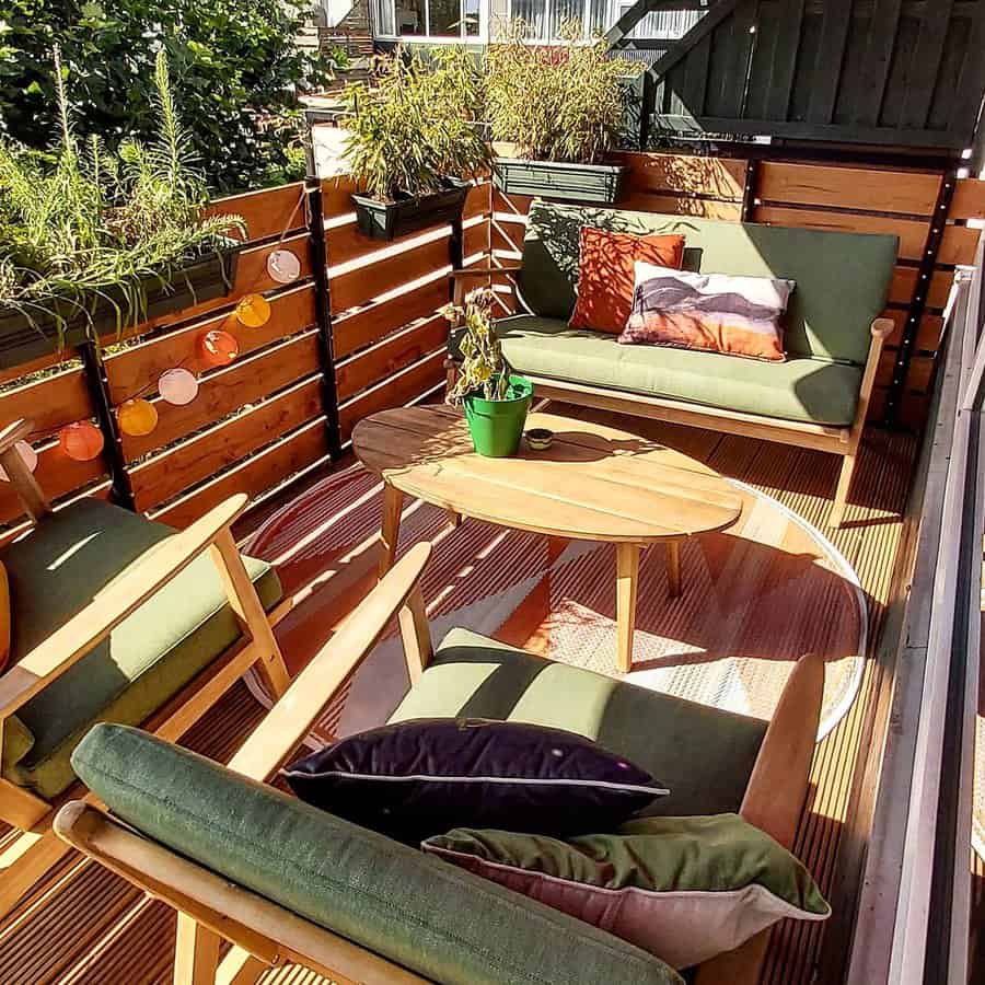 apartment patio with lantern lighting