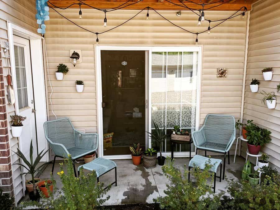 Back porch with plants 