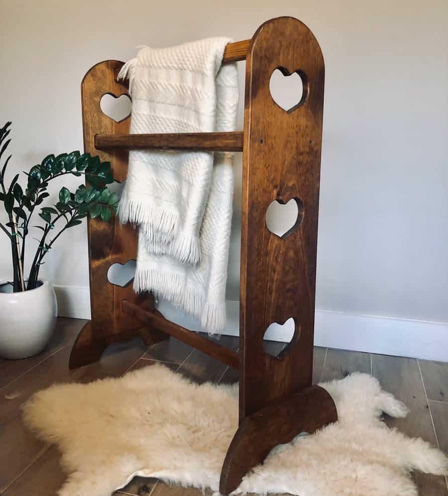 Wooden rack for blanket storage