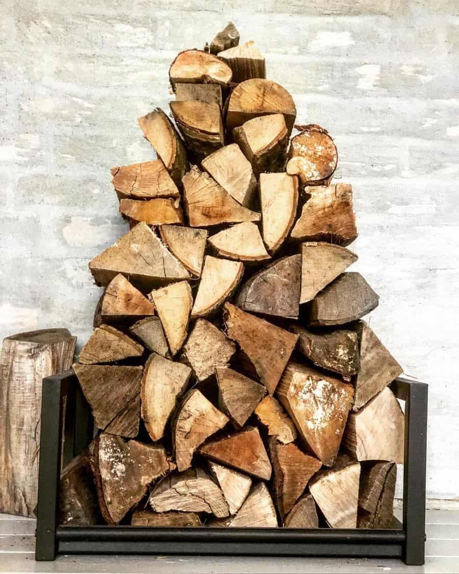 Compact firewood storage