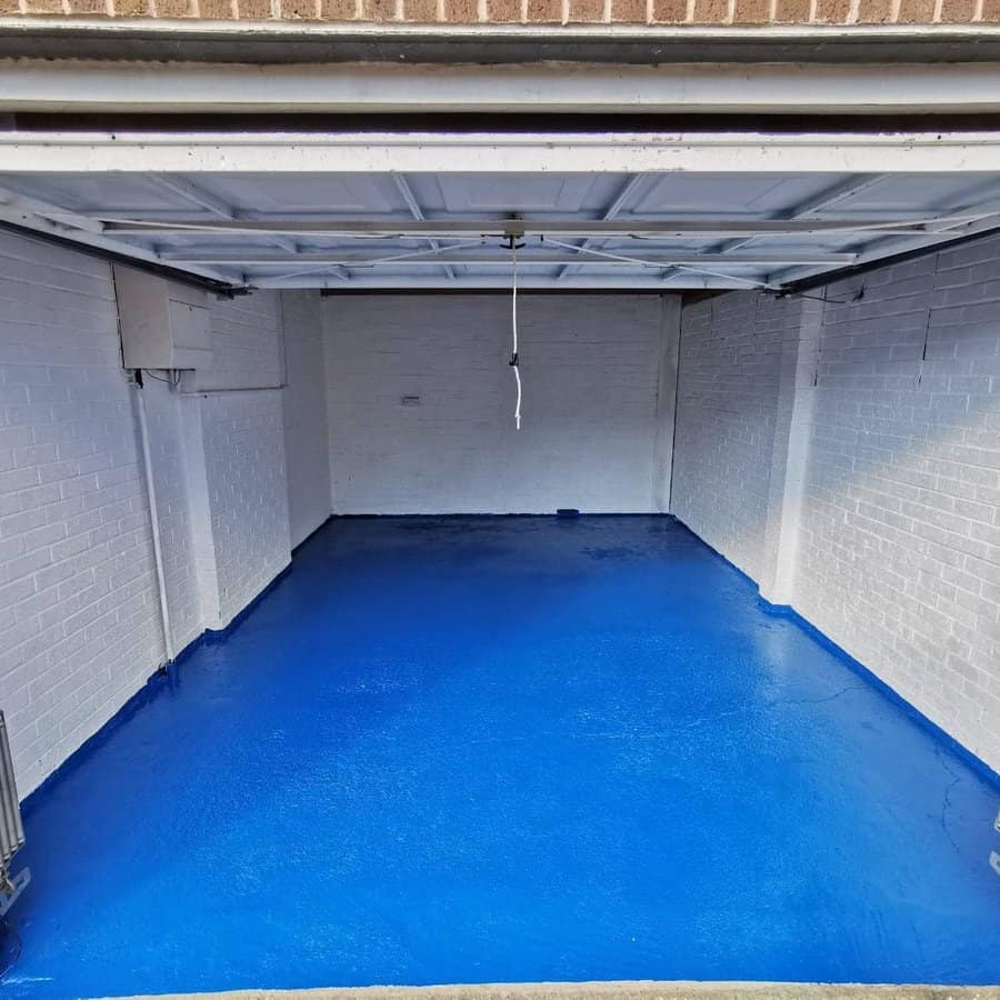 blue floor with white brick walls