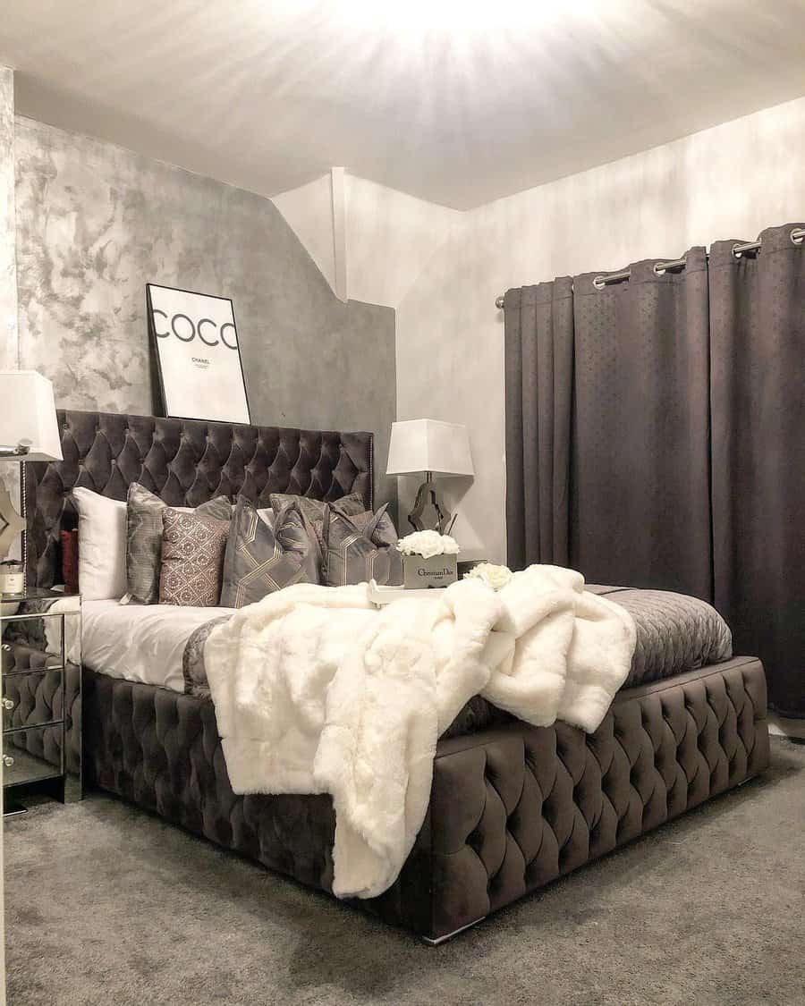 Small grey bedroom