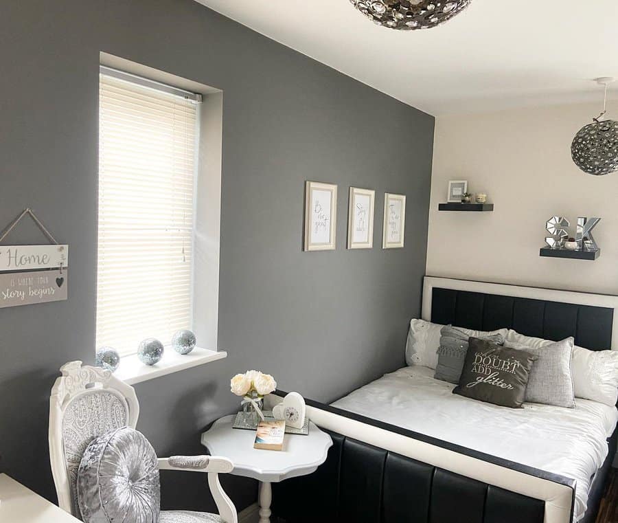 grey accent wall