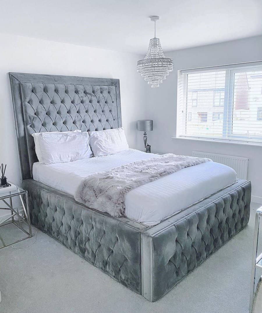 Small grey bedroom