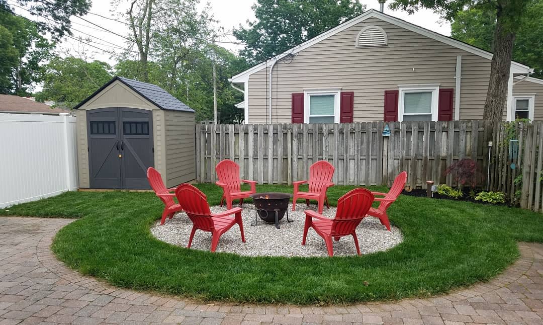 Landscape with fire pit 