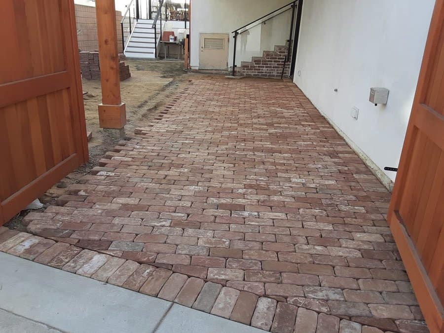 red brick patio pavers 