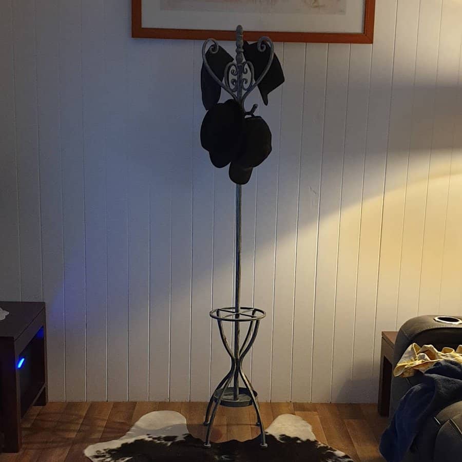 Hat stand