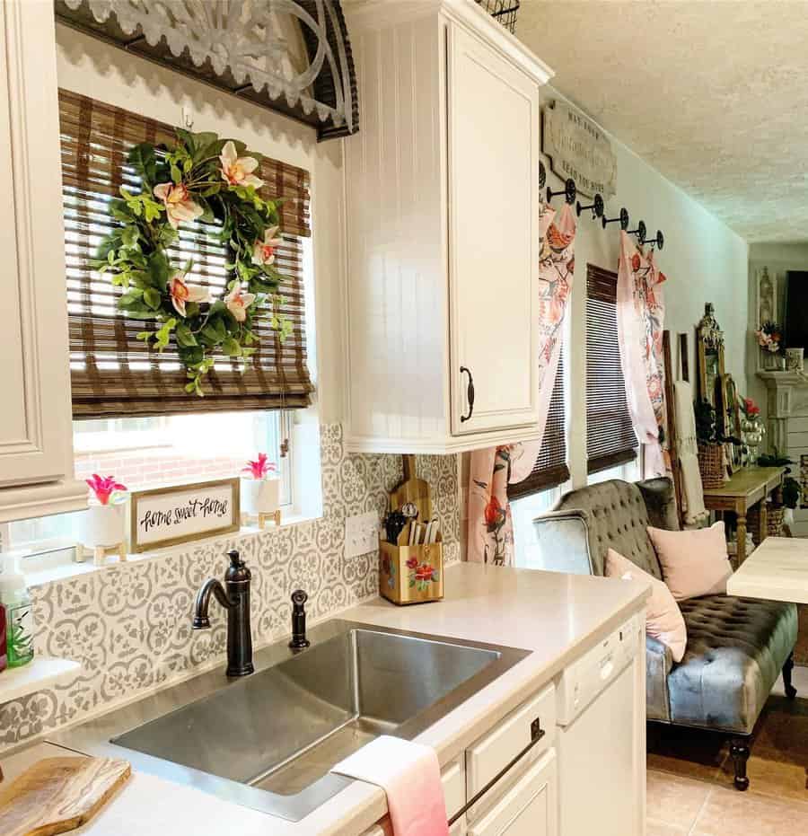 Stenciled kitchen backsplash