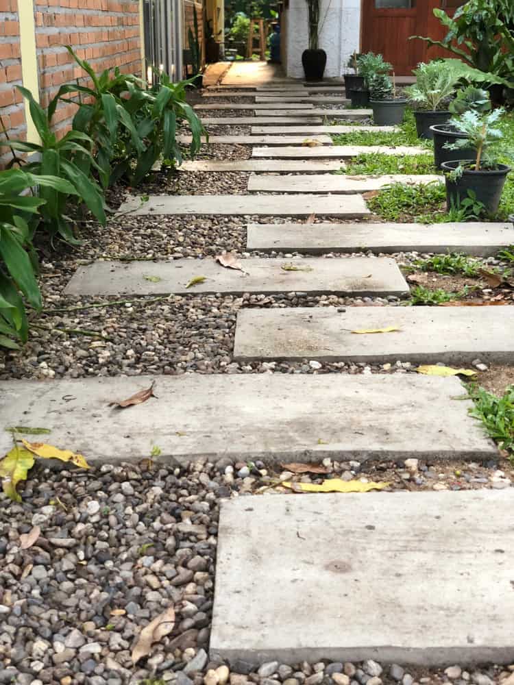 in-out garden path