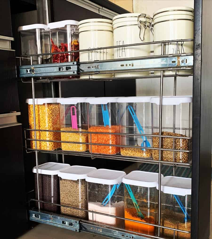 cabinet with pull out organizers