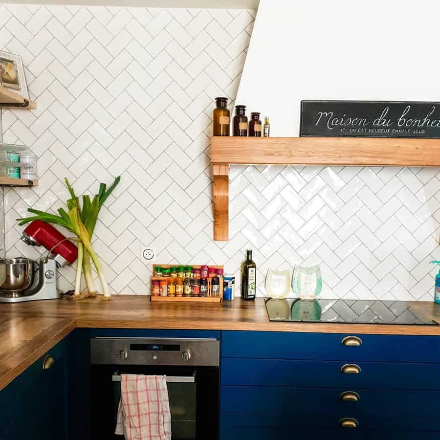 Subway tile kitchen backsplash