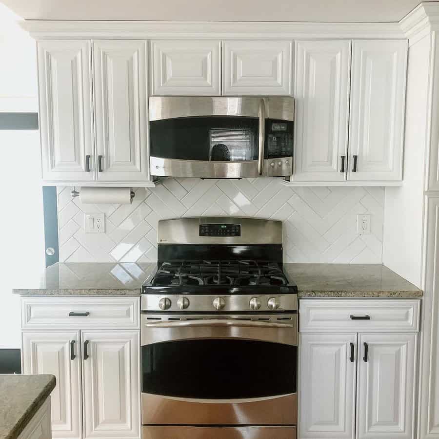 Subway tile kitchen backsplash