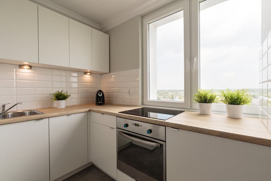 Subway tile kitchen backsplash