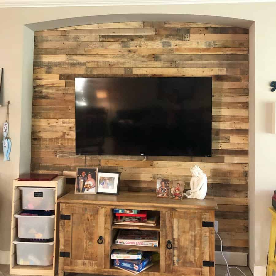 recessed wood pallet tv wall