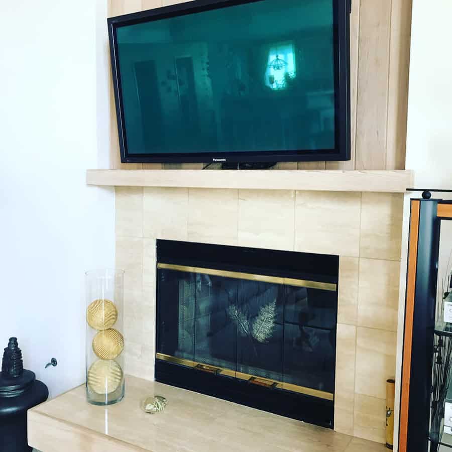 Versatile tile fireplace