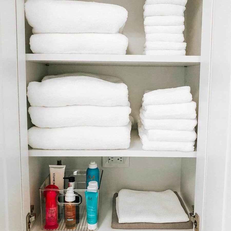 Towel closet organization techniques