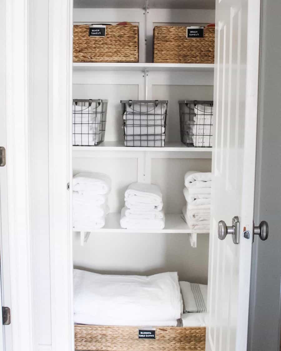 Bathroom Closet Organization Ideas: Maximize Your Storage Space