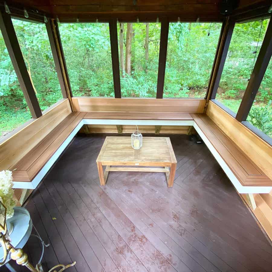 Floating deck bench