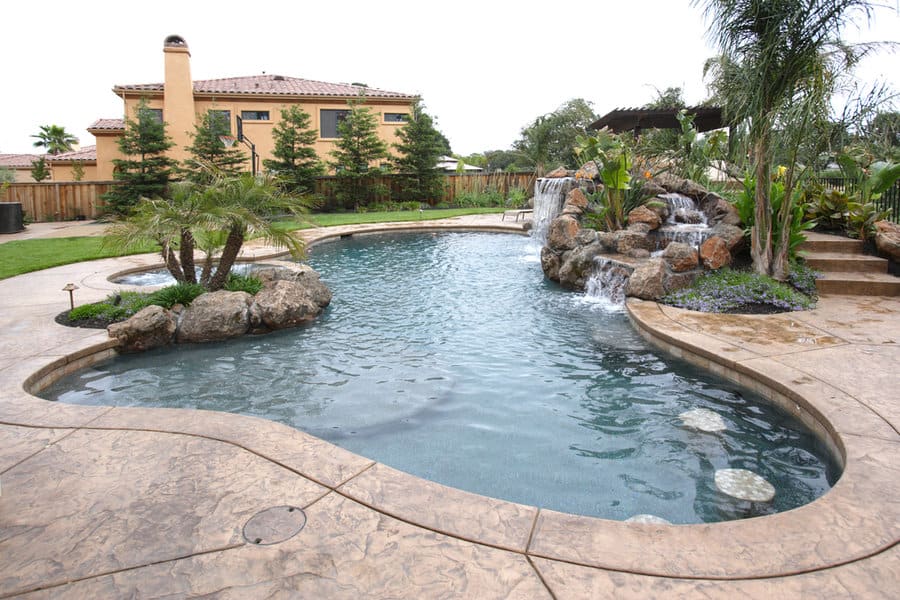 Rocky garden pool landscape