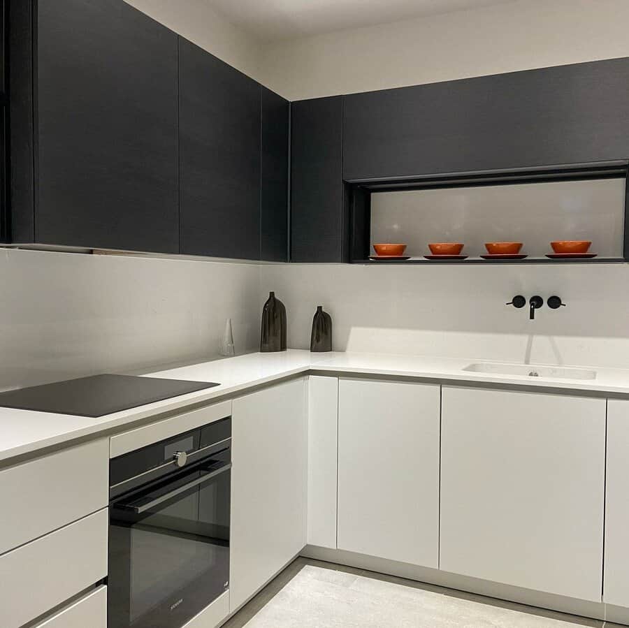 Two tone kitchen cabinets