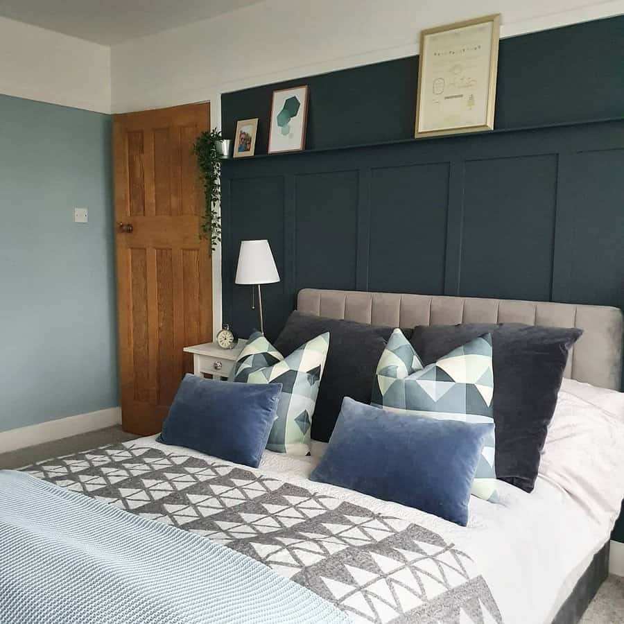 shades of blue bedroom paint