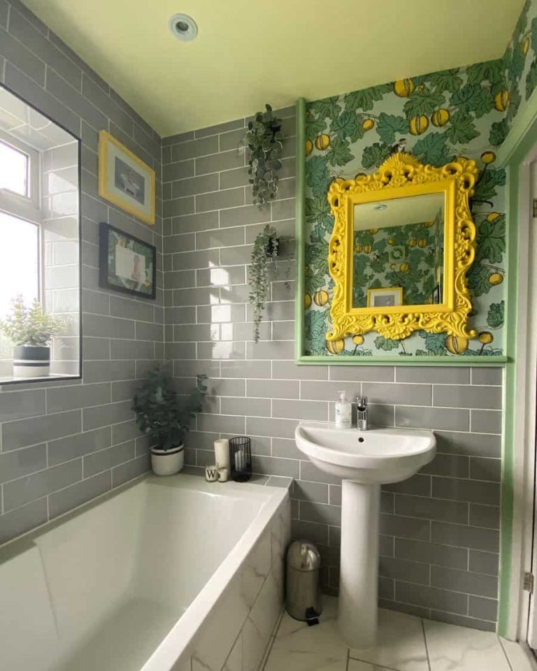18 Bathroom Art Ideas to Elevate Your Space