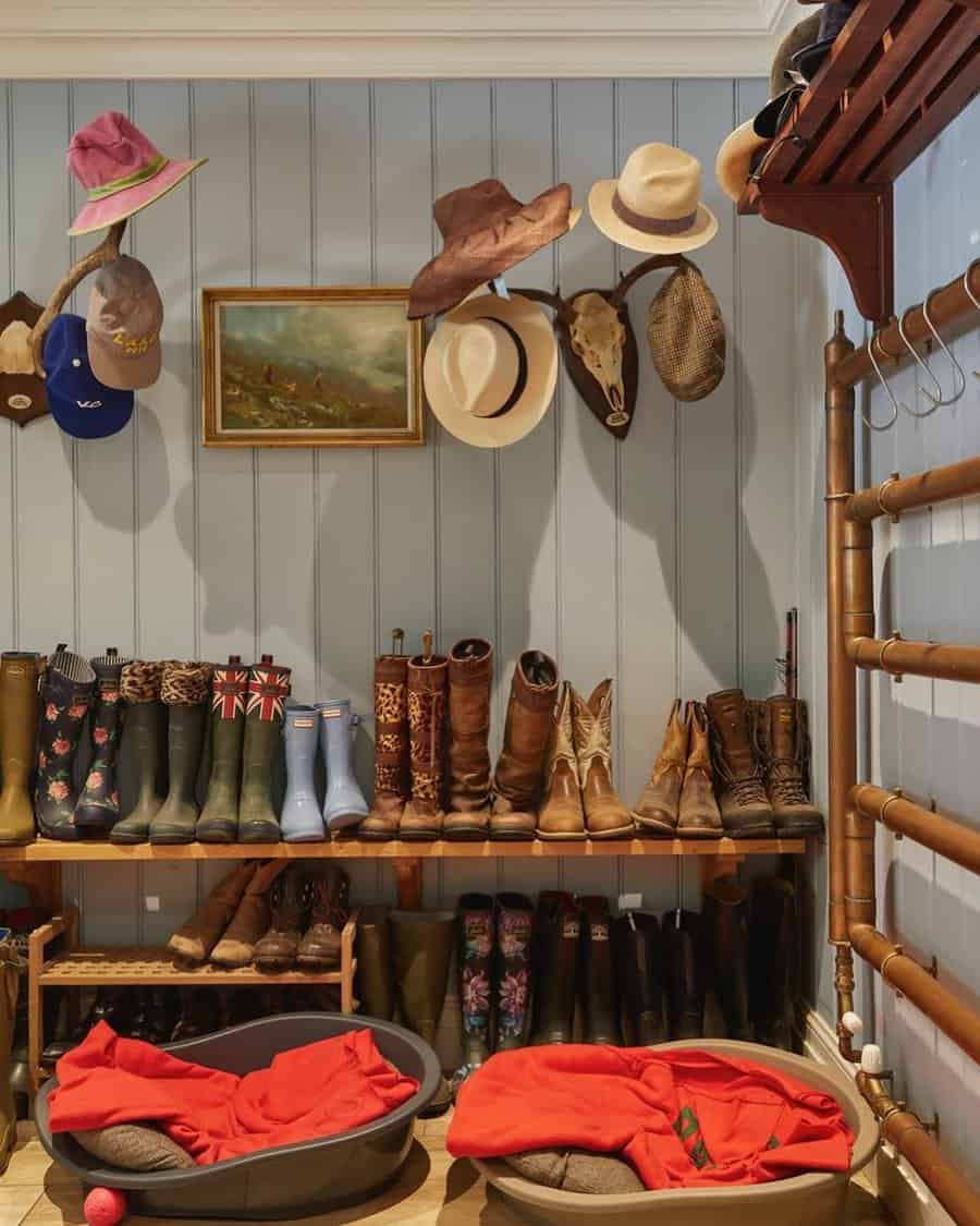 Deer horn hat rack ideas