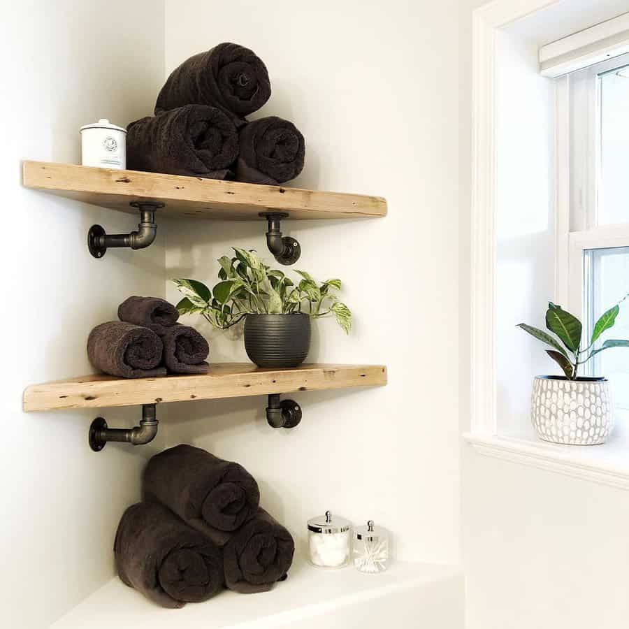 Floating towel shelves 