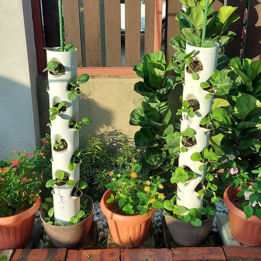 Vertical column vertical planter