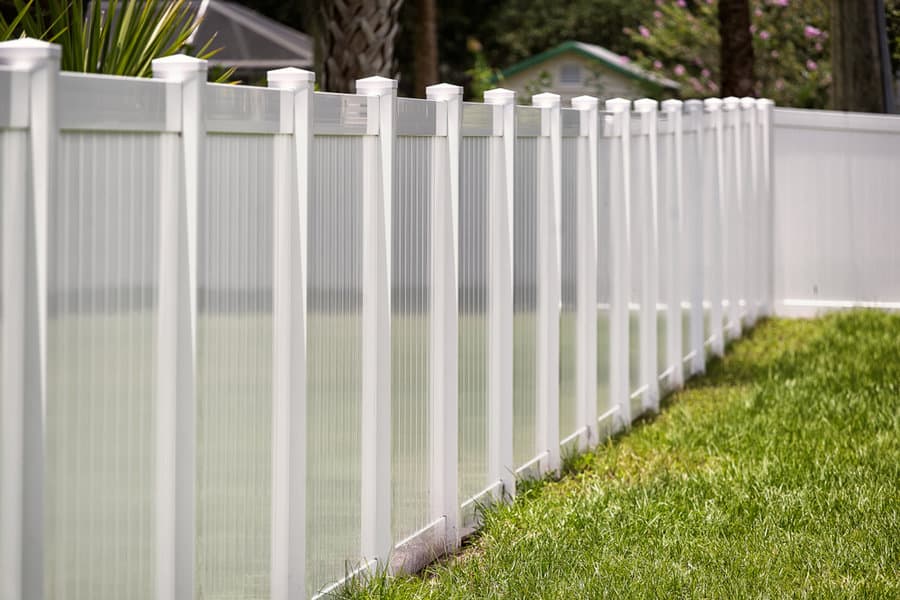 Vinyl privacy fence panels
