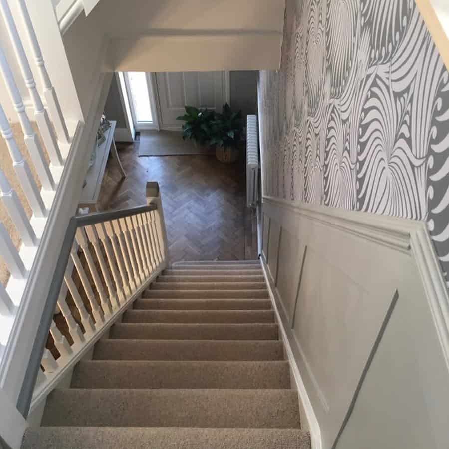 stair wall trimming