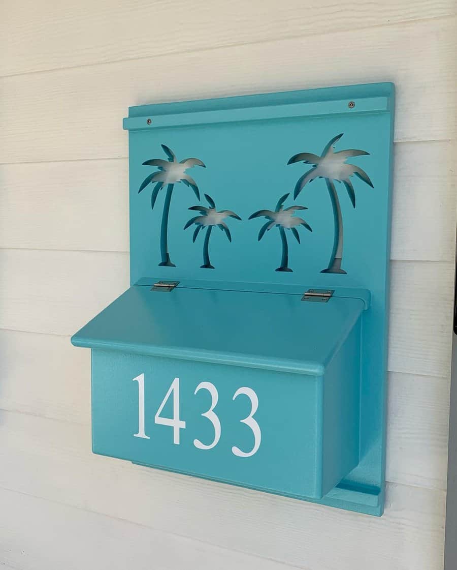 Wall mounted mailboxes