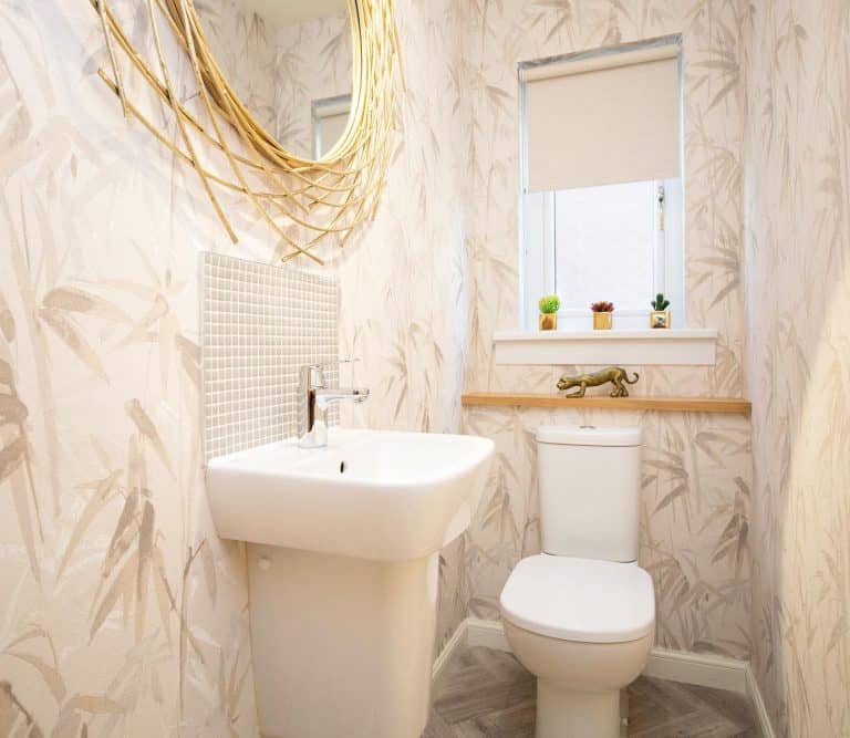 Wall Paper Beige Bathroom Ideas Kerrcolesinteriors 768x667 