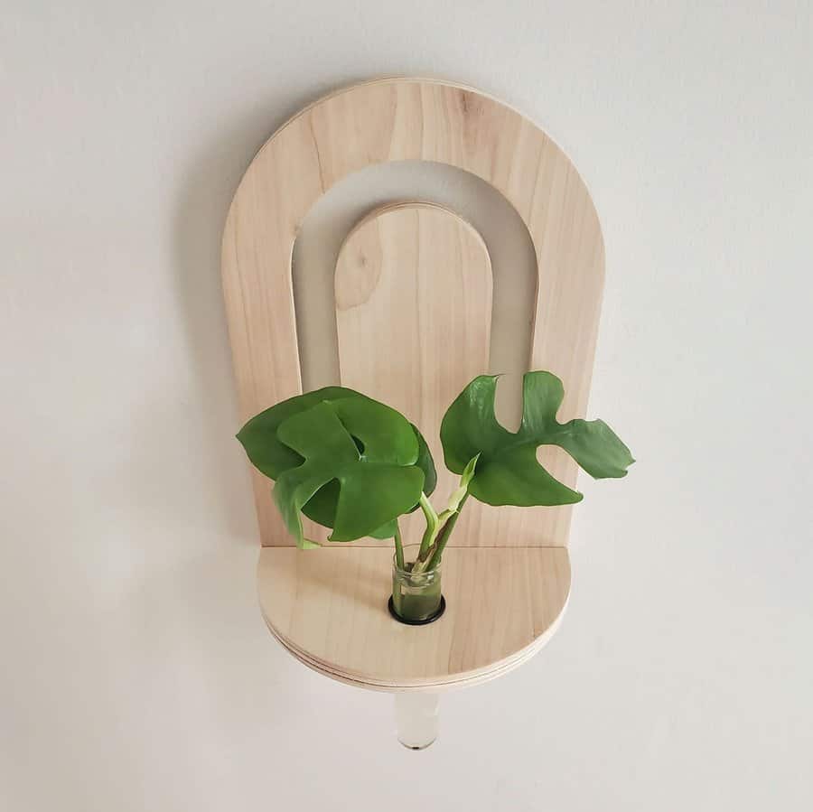 Wall hanging planter