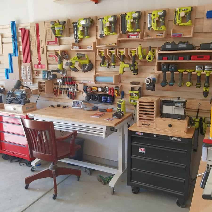 wood pallet tool storage