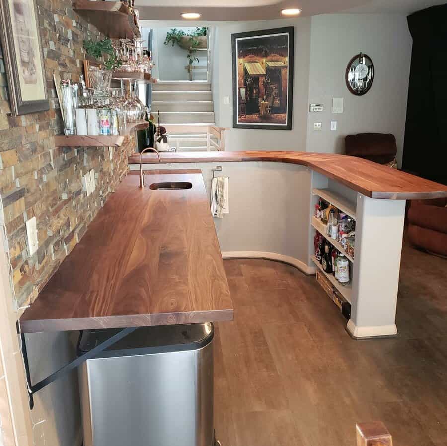 Curved Countertop Bar
