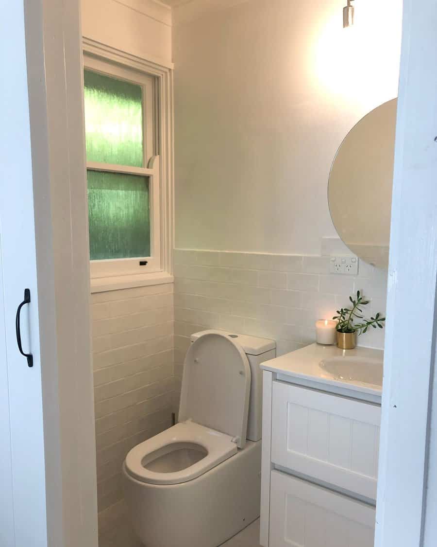 White bathroom walls