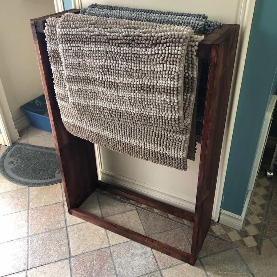 standalone blanket rack