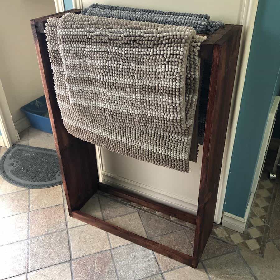 Wooden rack for blanket storage