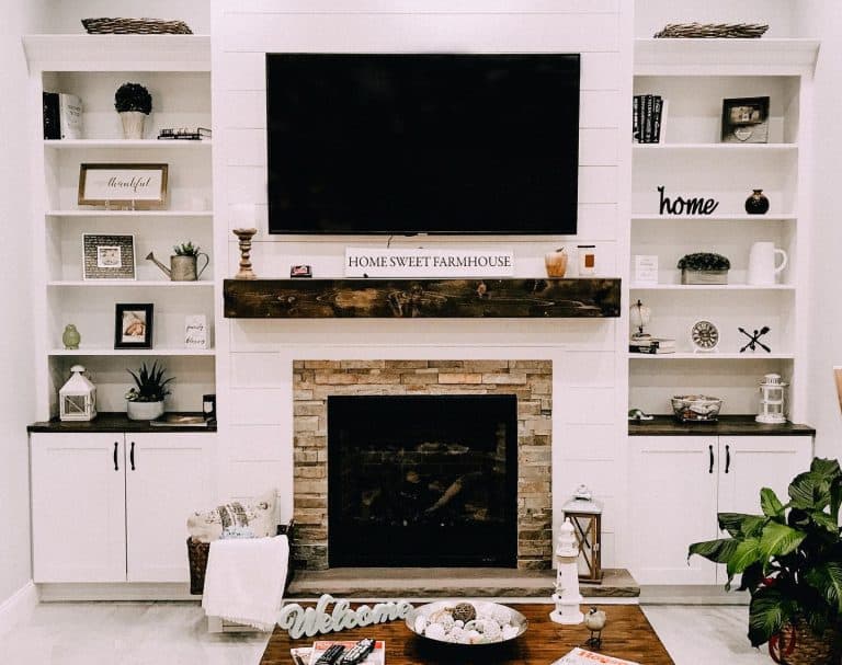10 Fireplace Surround Ideas for That Stylish Look