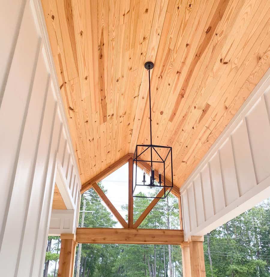 Porch ceiling with timber truss