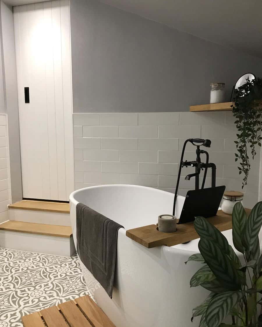 small bathroom with standalone bathtub