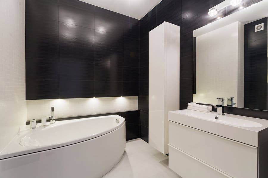 All black bathroom design