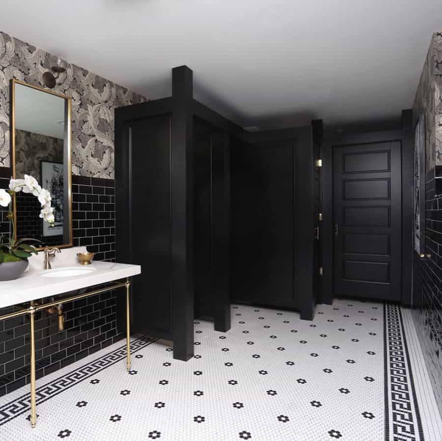 All black bathroom design